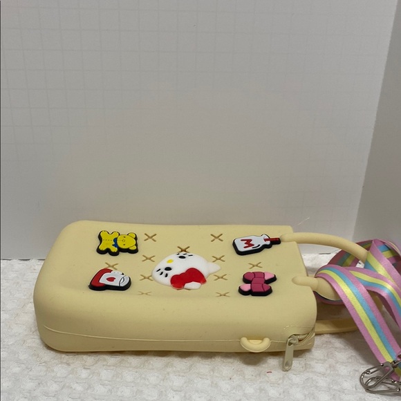 Hello Kitty Cream and Red Kawaii Bag imported - Picture 10 of 15